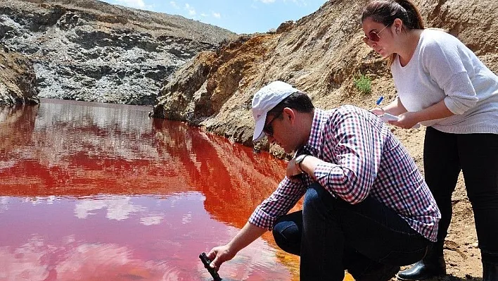 Kızıl gölete bilimsel inceleme
