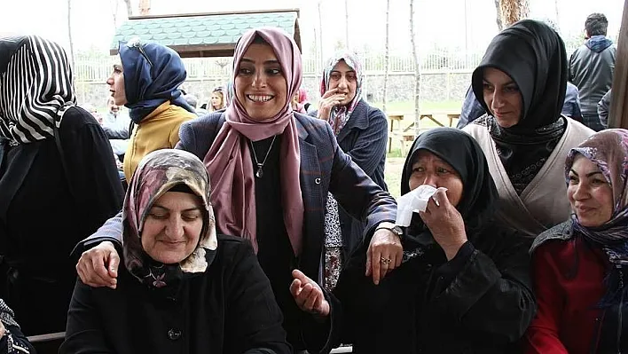 Anneler gönüllerince eğelendi
