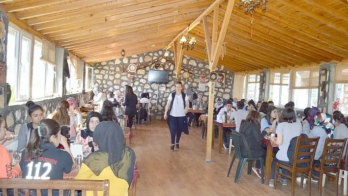 Besni'de Hemşireler Haftası kutlandı
