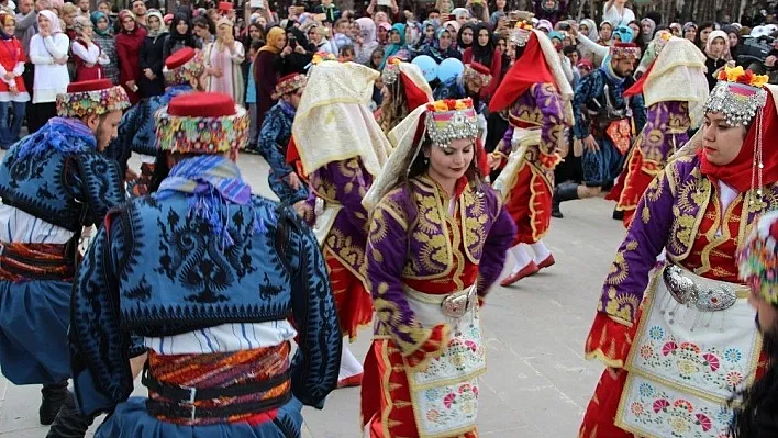 Erzurum'da Anneler Günü coşkuyla kutlandı
