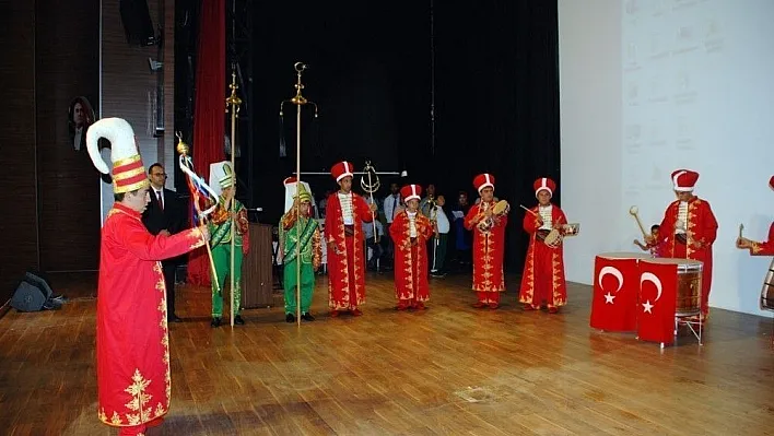 Engelli çocuklar aileleriyle birlikte doyasıya eğlendi

