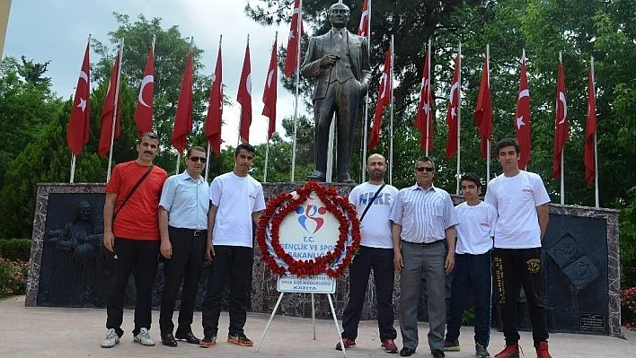 Kahta'da Gençlik Haftası kutlandı
