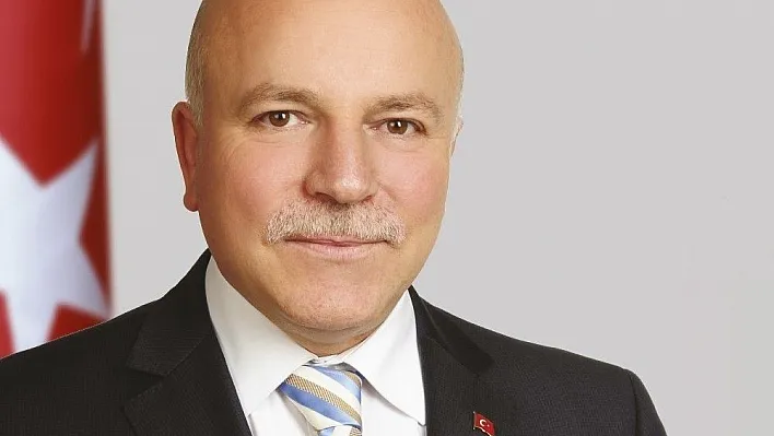 Sekmen: '19 Mayıs Aziz milletimizin yeniden doğuşudur'
