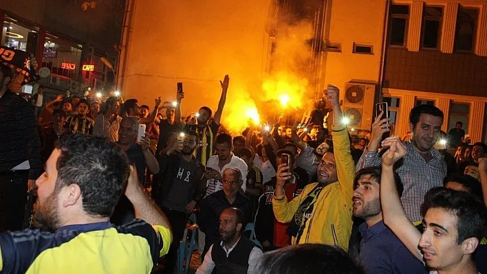 Fenerbahçe'nin Avrupa Şampiyonu olması Adıyaman'da coşkuyla kutlandı
