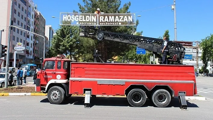 Adıyaman 'Hoş geldin Ramazan' ışıklarıyla süslendi
