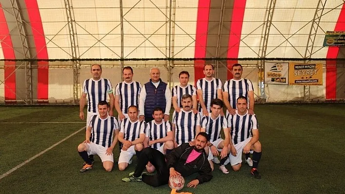 Erzincan Belediyesi halı saha futbol turnuvası sona erdi
