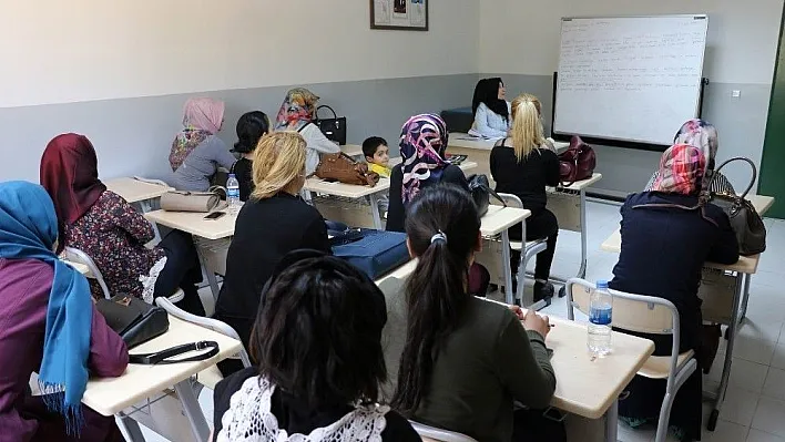 Türkiye'nin en büyük meslek edindirme kampüsü Diyarbakır'da açıldı
