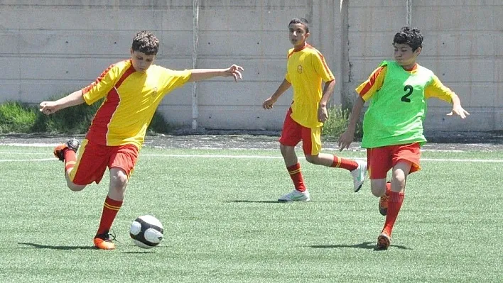 Yeni Malatyaspor geleceğin yıldızlarını arıyor
