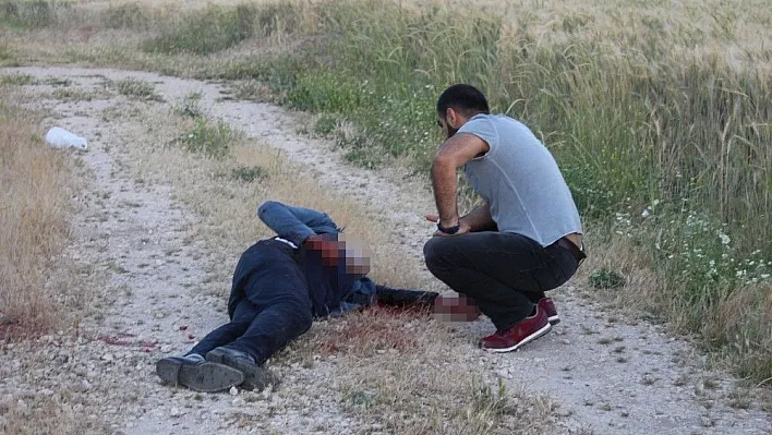 İftar saatini beklerken silahla vuruldu
