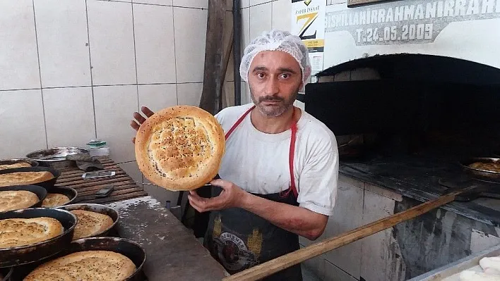 Ramazan ayı fırıncıların yüzünü güldürdü
