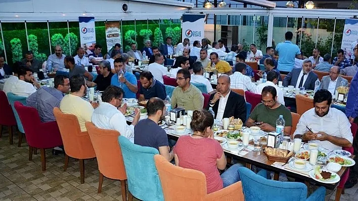 Diyarbakır basını Dicle Elektrik'in iftarında buluştu
