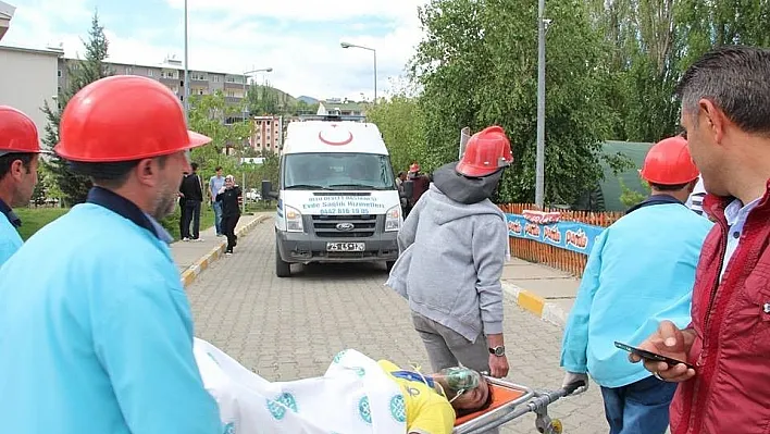 Oltu Devlet Hastanesi'nde yangın tatbikatı
