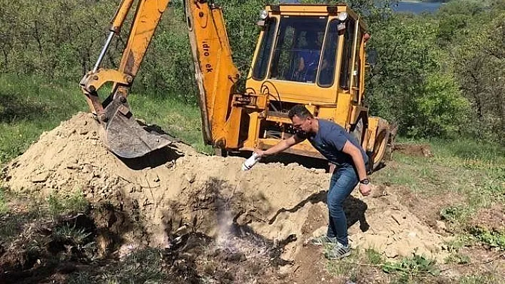 Tunceli'de telef olan hayvanlar gömüldü
