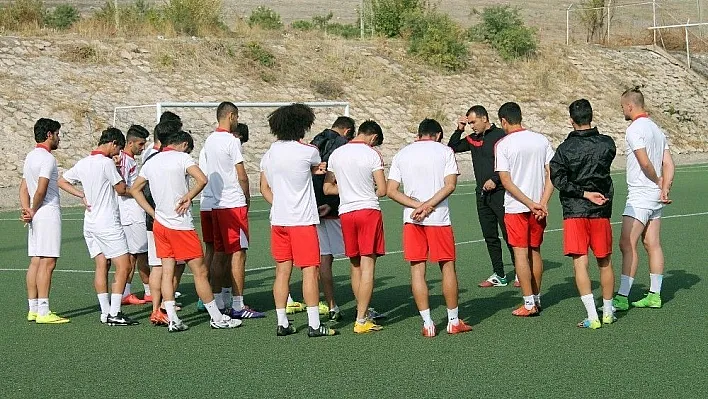 Yeni Malatyaspor alt yapısı sorunlarına çözüm bekliyor
