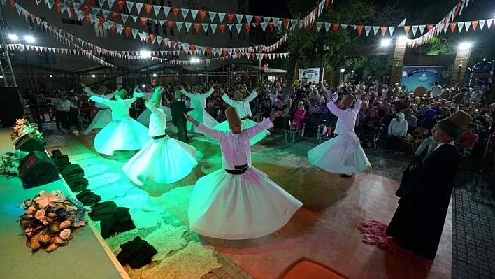 Konya Türk Tasavvuf Müziği Topluluğu Adıyaman'da konser verdi
