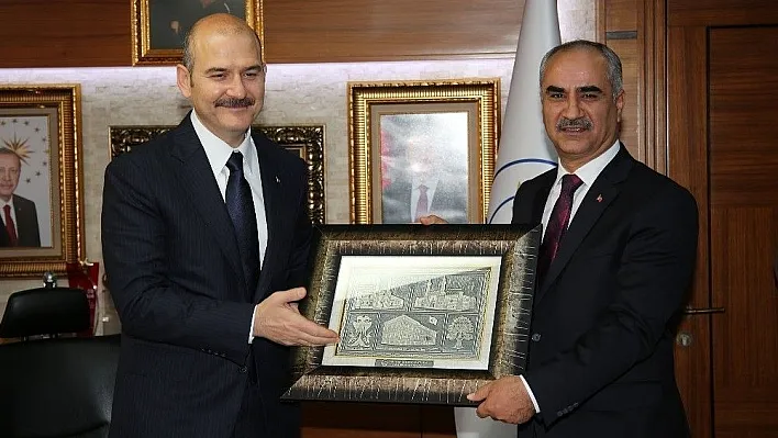 Bakan Soylu: 'Terörü bitirmenin tek bir çıktısı yok'
