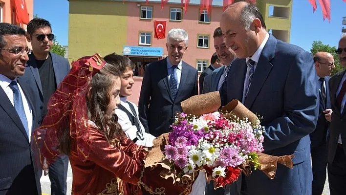 Erzurum'da 165 bin 621 öğrenci karne aldı
