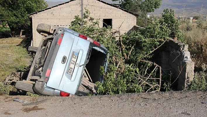 Elazığ'da trafik kazası : 1 yaralı