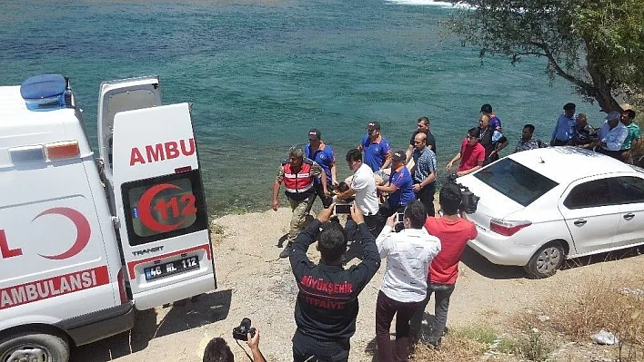 Serinlemek için girdiği baraj gölünde boğuldu
