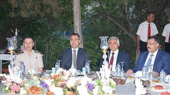 Malatya İl Emniyet Müdürlüğünden iftar yemeği
