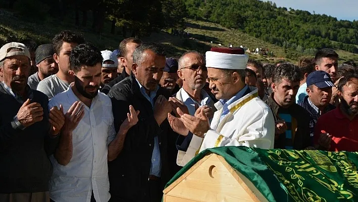 1 aylık eşi tarafından vurulan koca hayatını kaybetti

