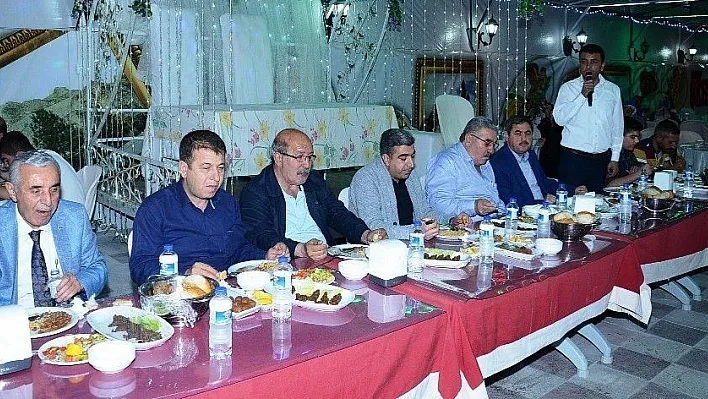 Darendeli esnaflar iftarda bir araya geldi
