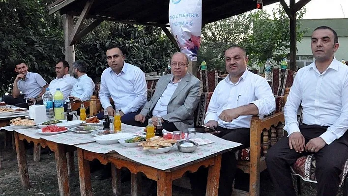 Dicle Elektrik Çalışanları Şırnak'taki İftarda Buluştu
