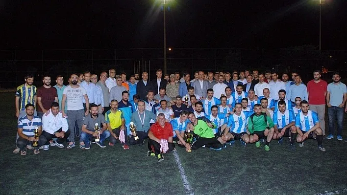 Valilik Kupasının sahibi Kahta Devlet Hastanesi oldu
