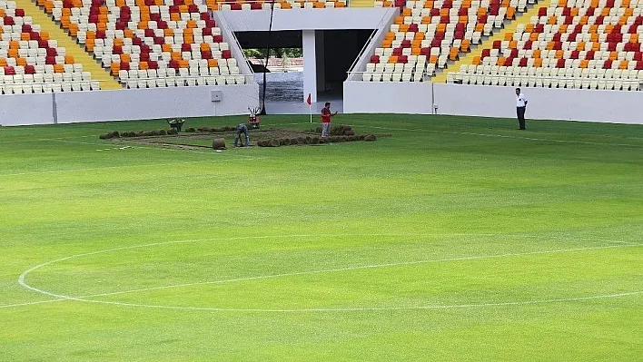 Yeni stadın çöken zeminine dolgu yapıldı
