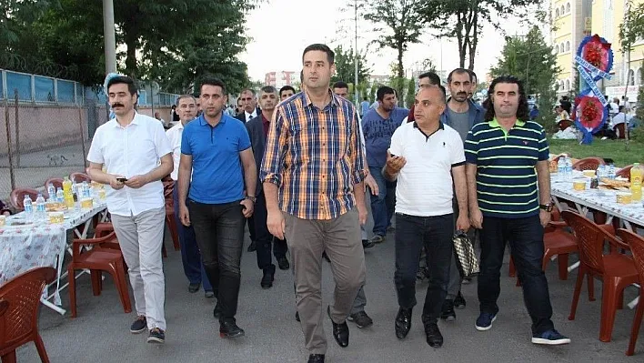 Bismil'de 2 bin kişi iftar sofrasında bir araya geldi
