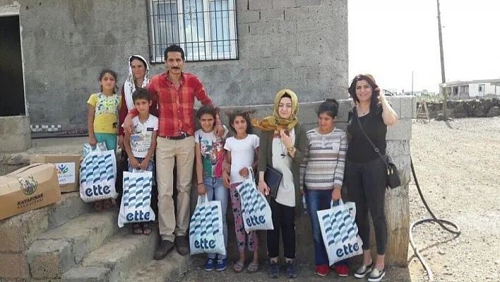Kayapınar'da 40 yetim ve öksüz çocuk sevindirildi
