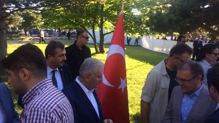 Başbakan Yıldırım: 'Bizi kardeşlik kurtaracak kardeşlik büyütecek'
