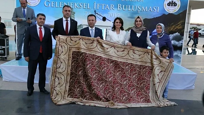 DTB'den geleneksel iftar yemeği
