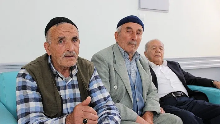 Sivas'ta huzurevinde hüzünlü bayram
