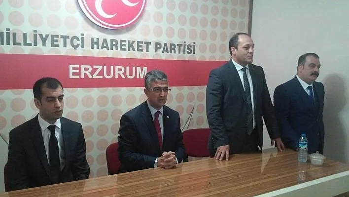 MHP Erzurum'da bayramlaşma programı
