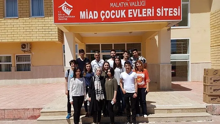 550 yetim ve muhtaç çocuğa kıyafet

