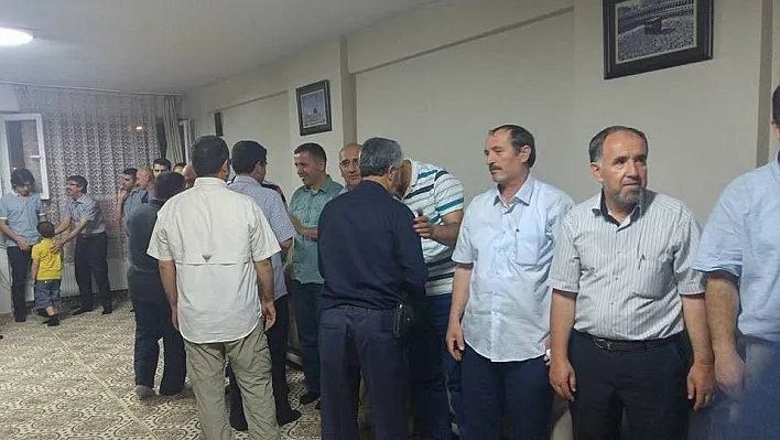 33 Yıl sonra bayramda buluştular
