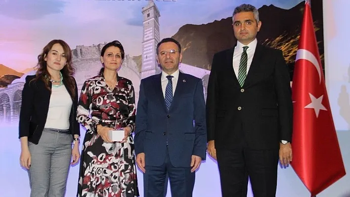 Vali Aksoy'dan hüzünlü veda
