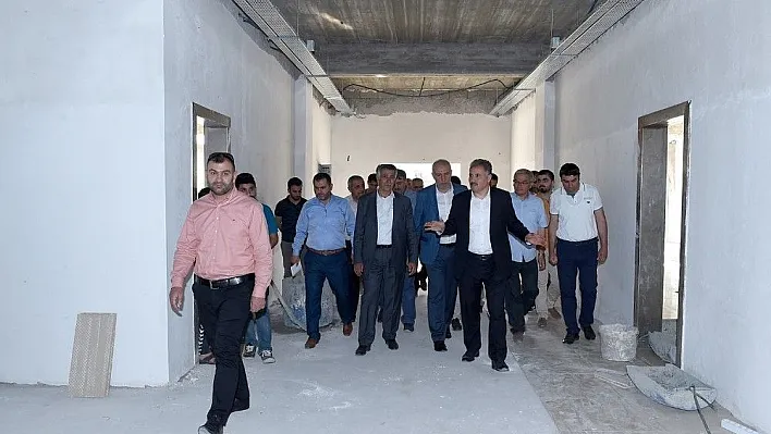 Yazıhan Kültür Merkezinde çalışmalar devam ediyor
