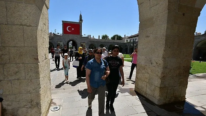 Tur otobüsü, 'tarihe yolculuk' turlarına başladı
