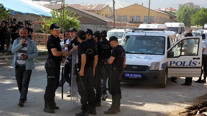 Başkan dehşet saçtı
