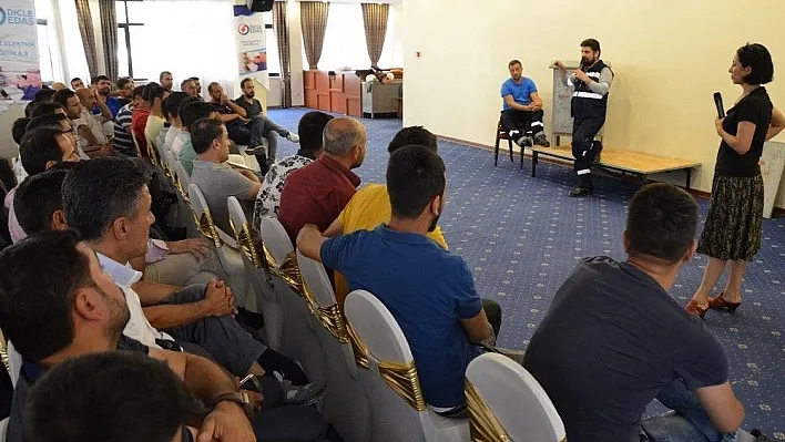 Dicle Elektrik'te Tiyatral İSG eğitimi
