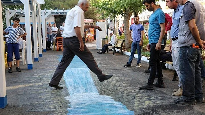 Diyarbakır'da yaşlılar için Huzur Sokağı oluşturuldu
