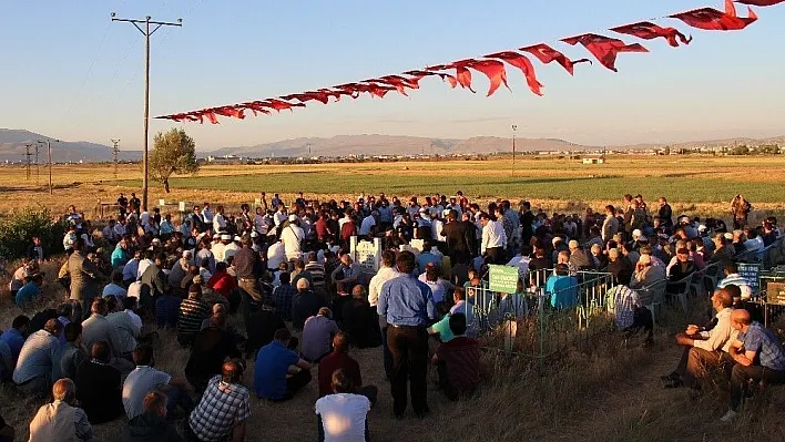 PKK'nın şehit ettiği kepçe operatörü son yolculuğuna uğurlandı
