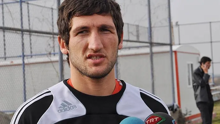 Yunus Emre Eserdi Yeşilyurt Belediyespor'da
