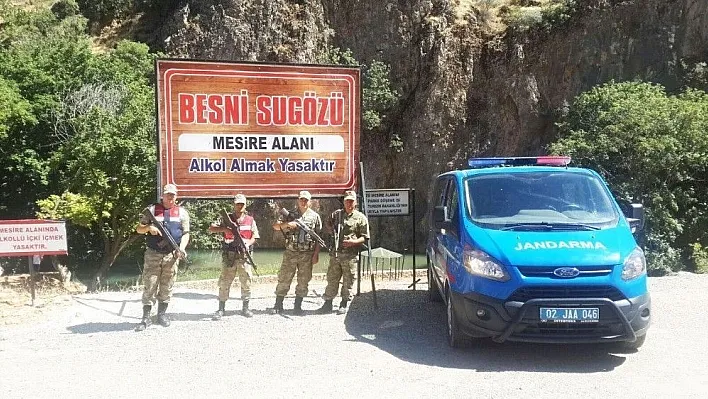 Sugözü Mesire Alanında jandarma denetimleri sıklaştırdı
