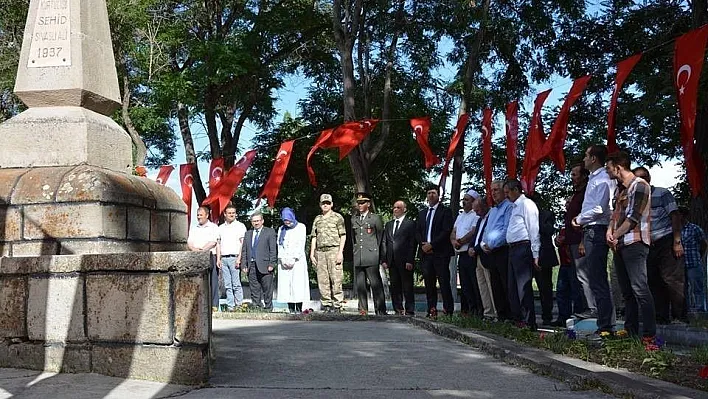 Pasinler Protokolünden Şehitliğe Ziyaret
