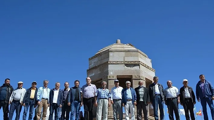 Kösedağ şehitleri dualarla anıldı
