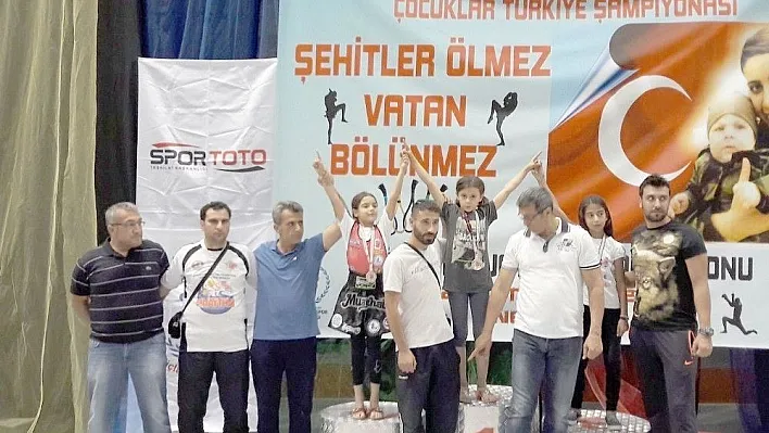 Özel Spor kulübü şampiyonada Türkiye ikincisi oldu
