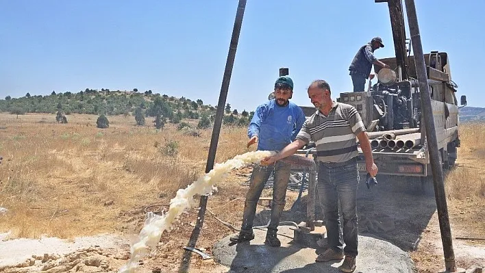 Gölbaşı ilçesinde yeni mezarlık için sondaj çalışması yapıldı
